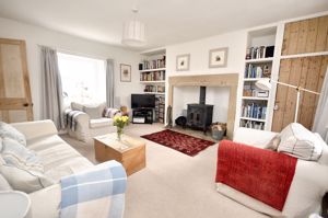 Lounge- click for photo gallery